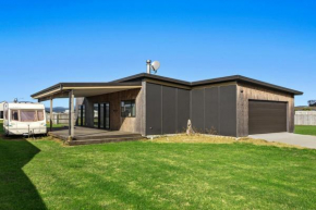 Beach Bach on Boulevard, Opotiki